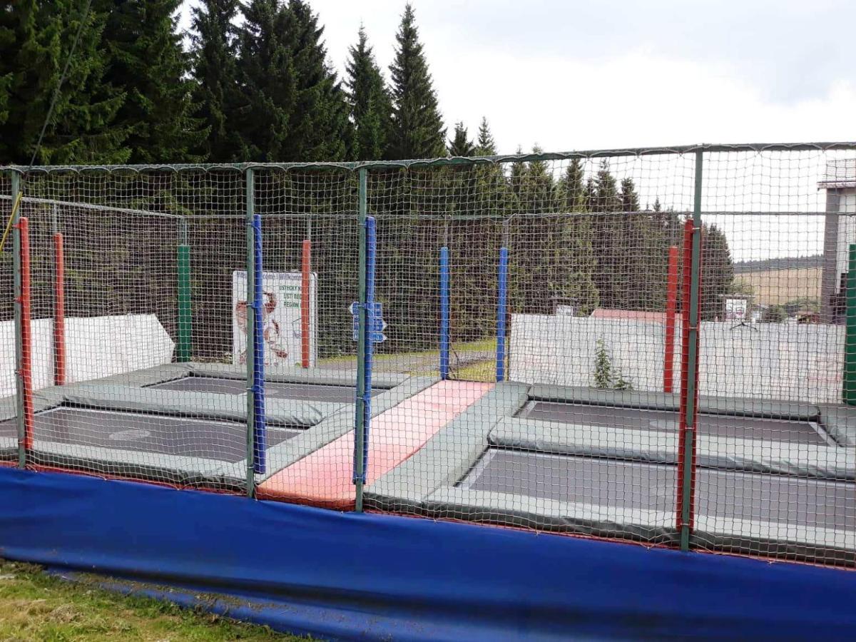 Sportcentrum Klinovec Loučná pod Klínovcem Exterior foto